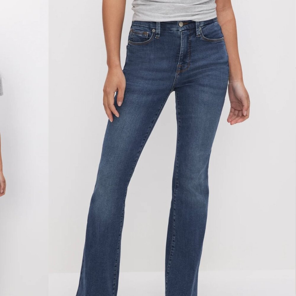 NWT GOOD AMERICAN PETITE FLARE JEANS Blue 004 10/30 - Picture 2 of 8